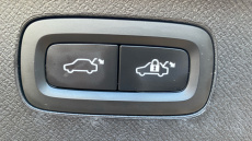 Volvo Xc90 2.0 T8 Hybrid R DESIGN Pro 5dr Geartronic Estate